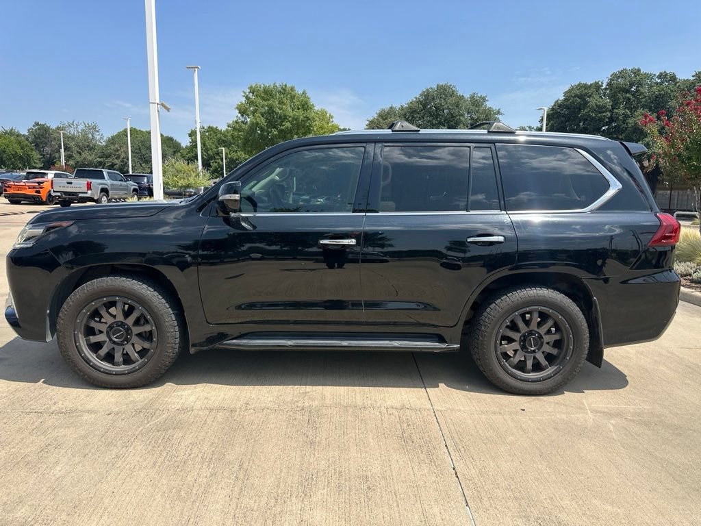 Used 2017 Lexus LX 570 4WD w/ Luxury Package image 14