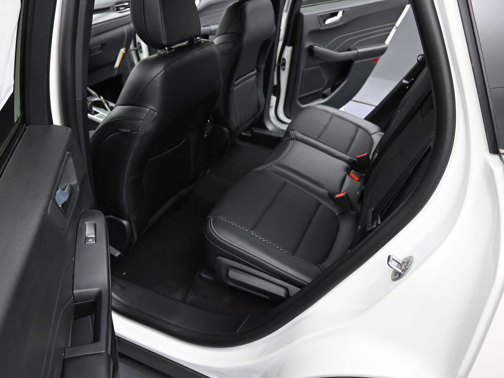 New 2025 Ford Escape SE image 21