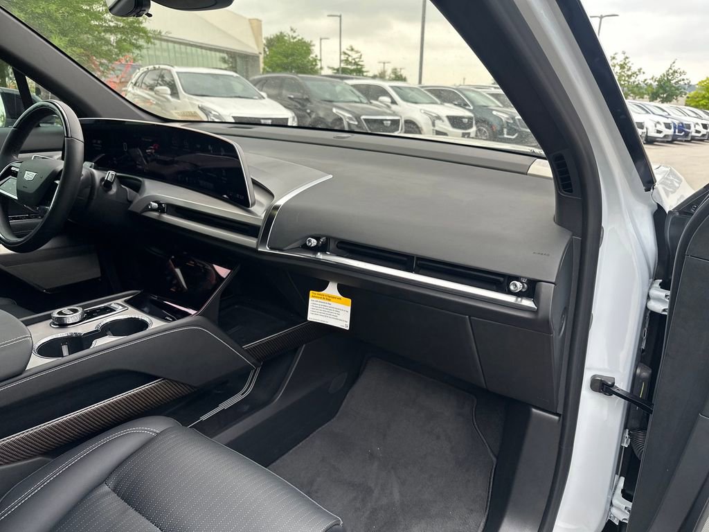 New 2026 Cadillac Vistiq Premium Luxury AWD/4WD image 37