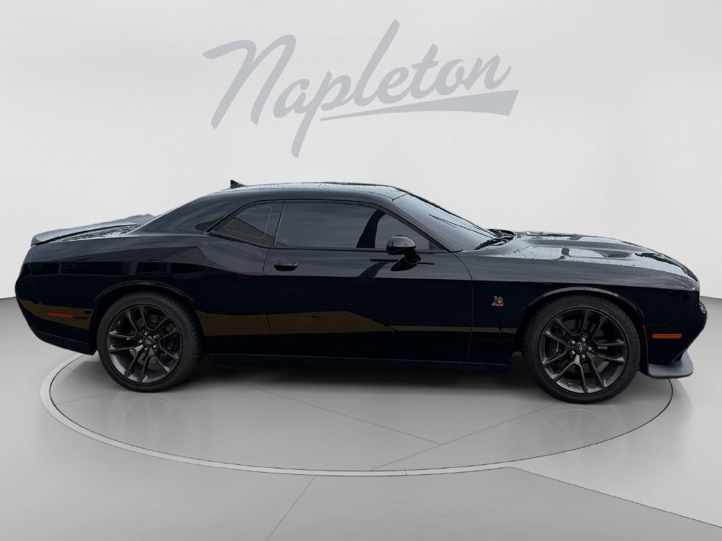 Used 2022 Dodge Challenger R/T Scat Pack w/ Driver Convenience Group RWD image 7