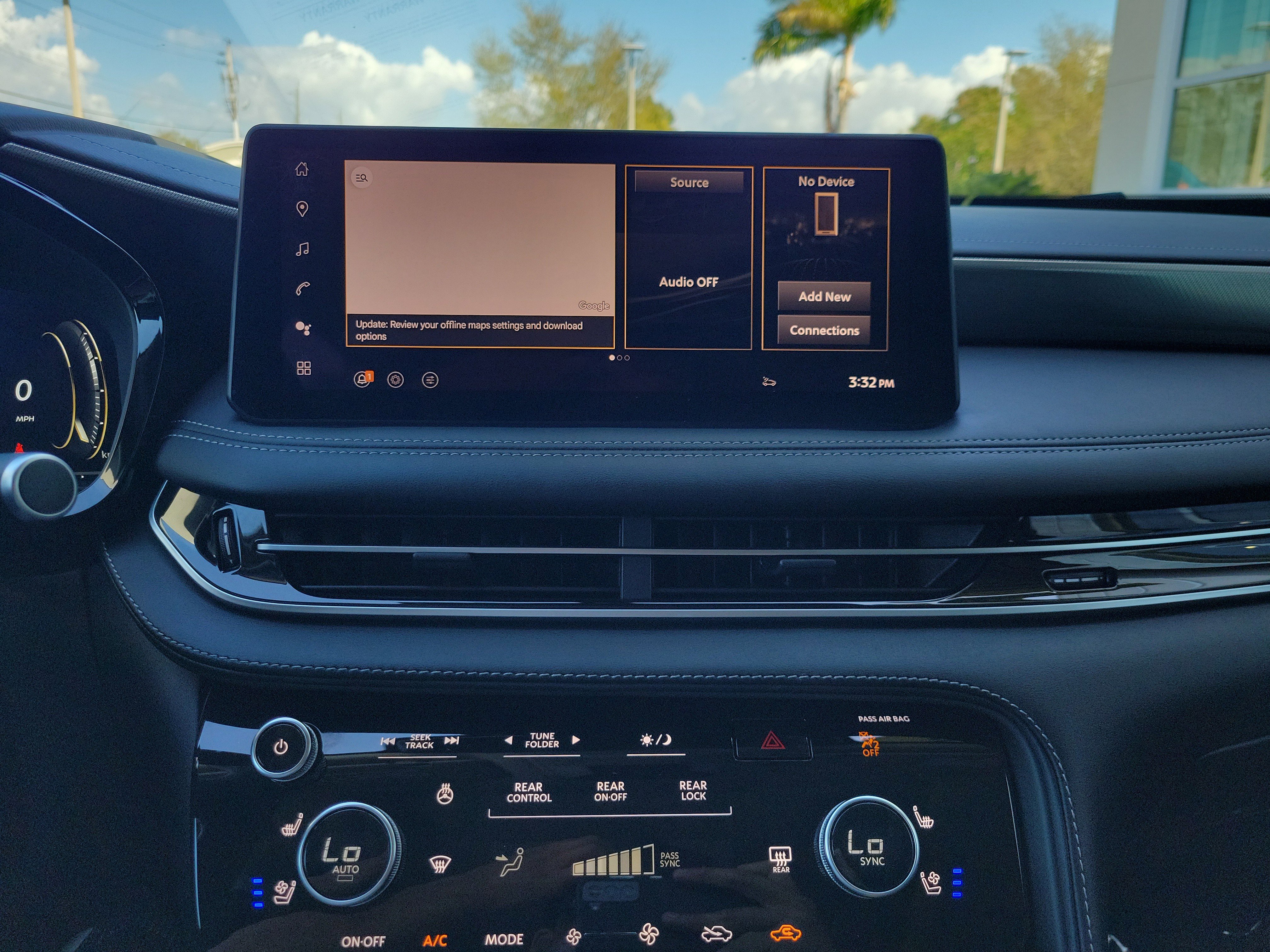 Certified 2026 INFINITI QX60 Luxe w/ Cargo Package image 25