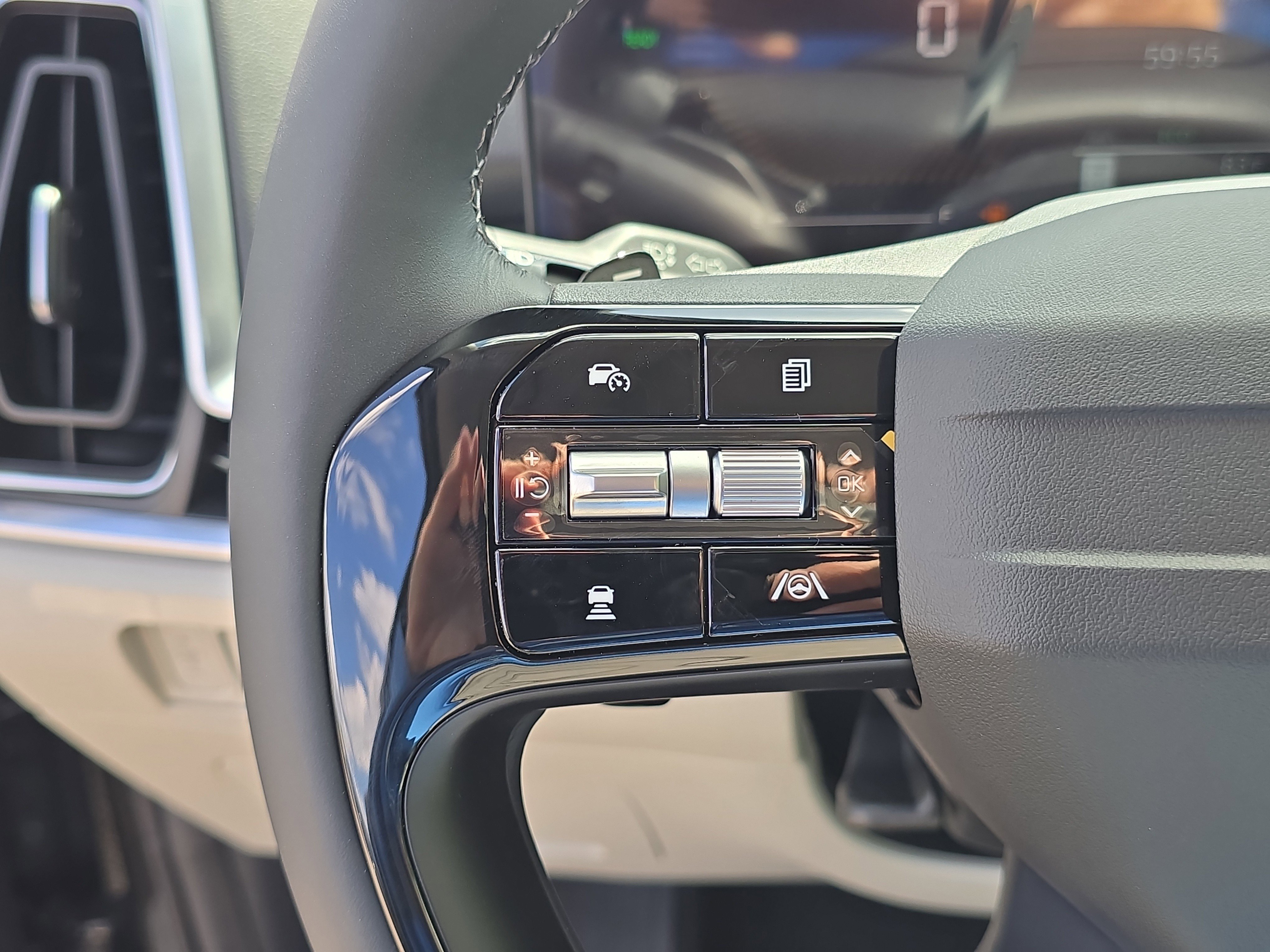 New 2026 Kia Sorento EX AWD/4WD image 32