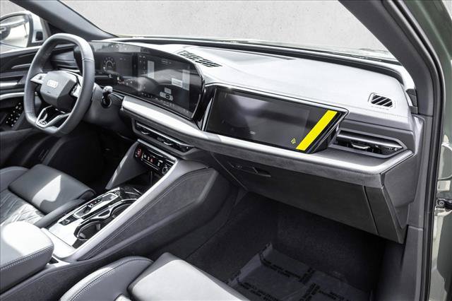 New 2026 Audi SQ5 Prestige AWD/4WD image 24
