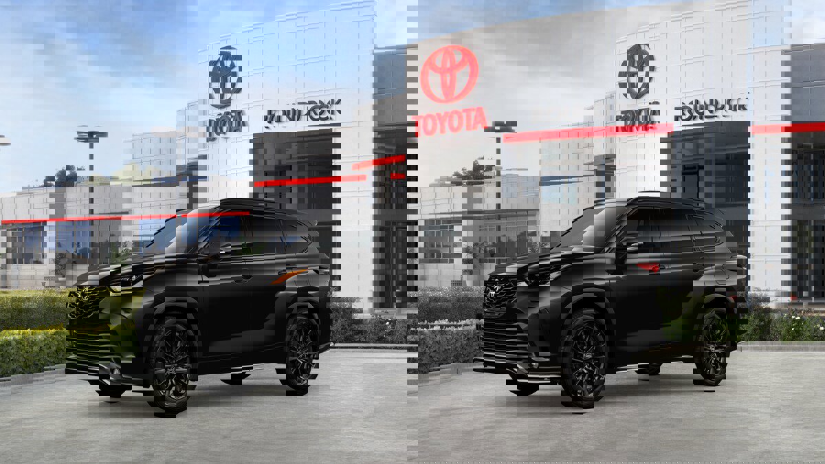 New 2026 Toyota Highlander XSE image 2