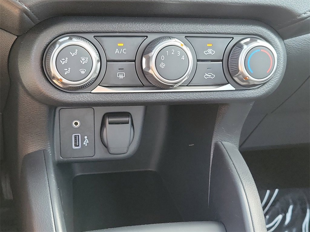 Certified 2024 Nissan Versa S w/ Trunk Package image 9