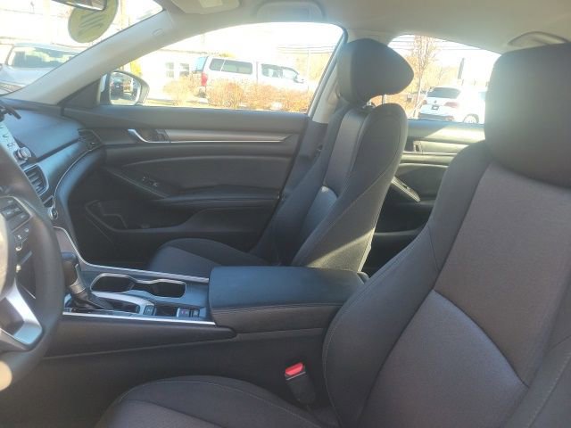 Certified 2019 Honda Accord LX image 9