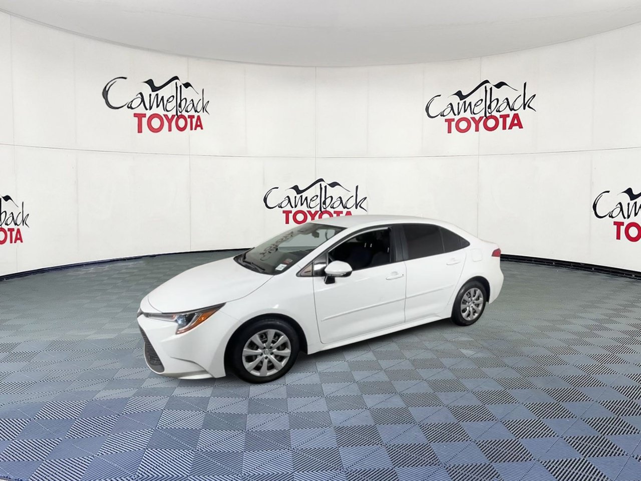 Used 2021 Toyota Corolla LE w/ Carpet Mat Package (TMS) FWD image 7