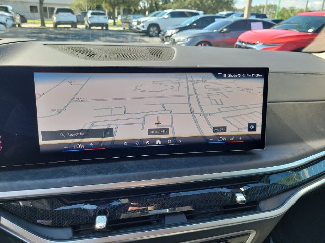 Used 2026 BMW X7 xDrive40i AWD/4WD image 31