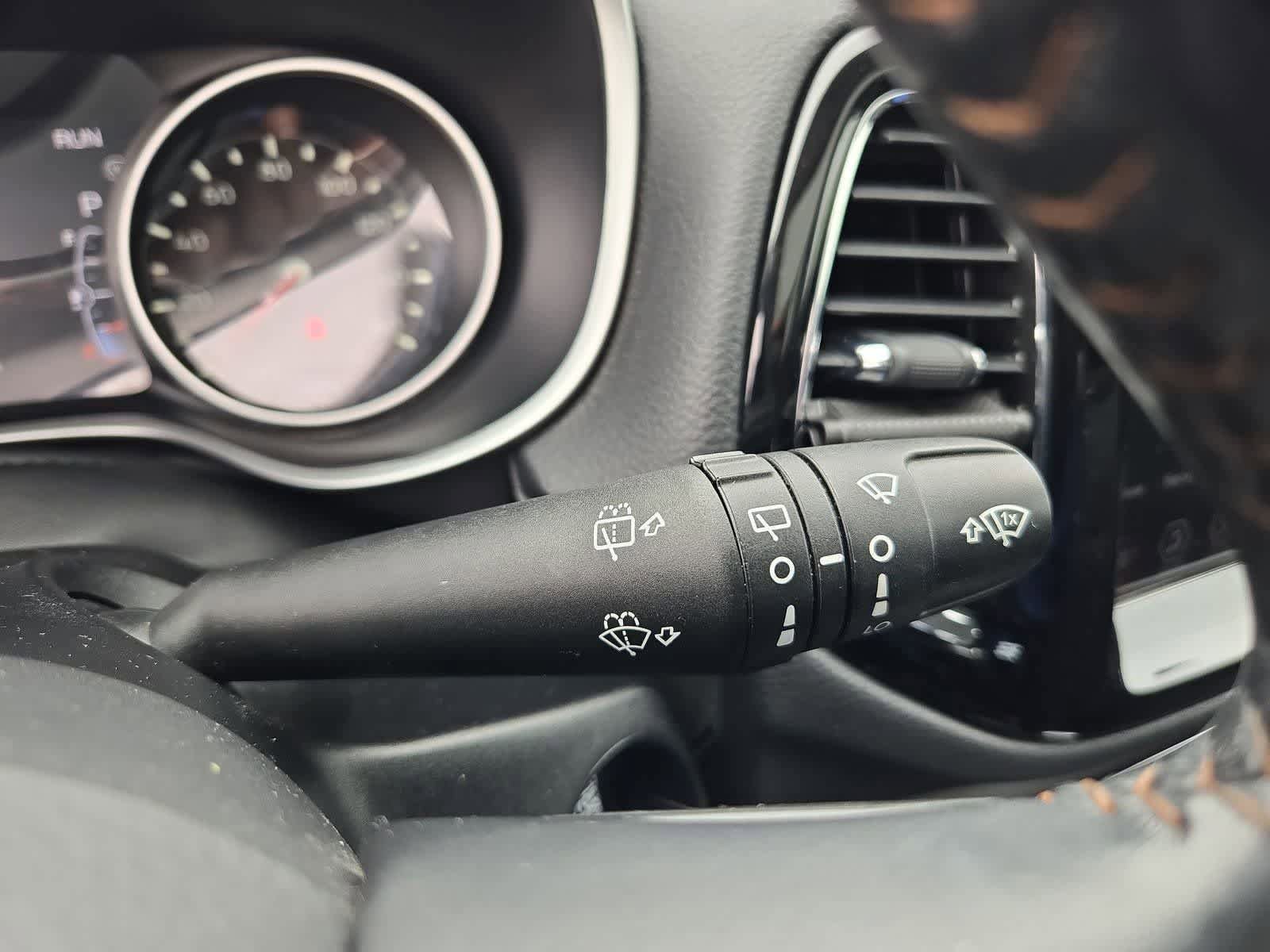 Used 2021 Jeep Compass Limited w/ Sun and Sound Group image 26