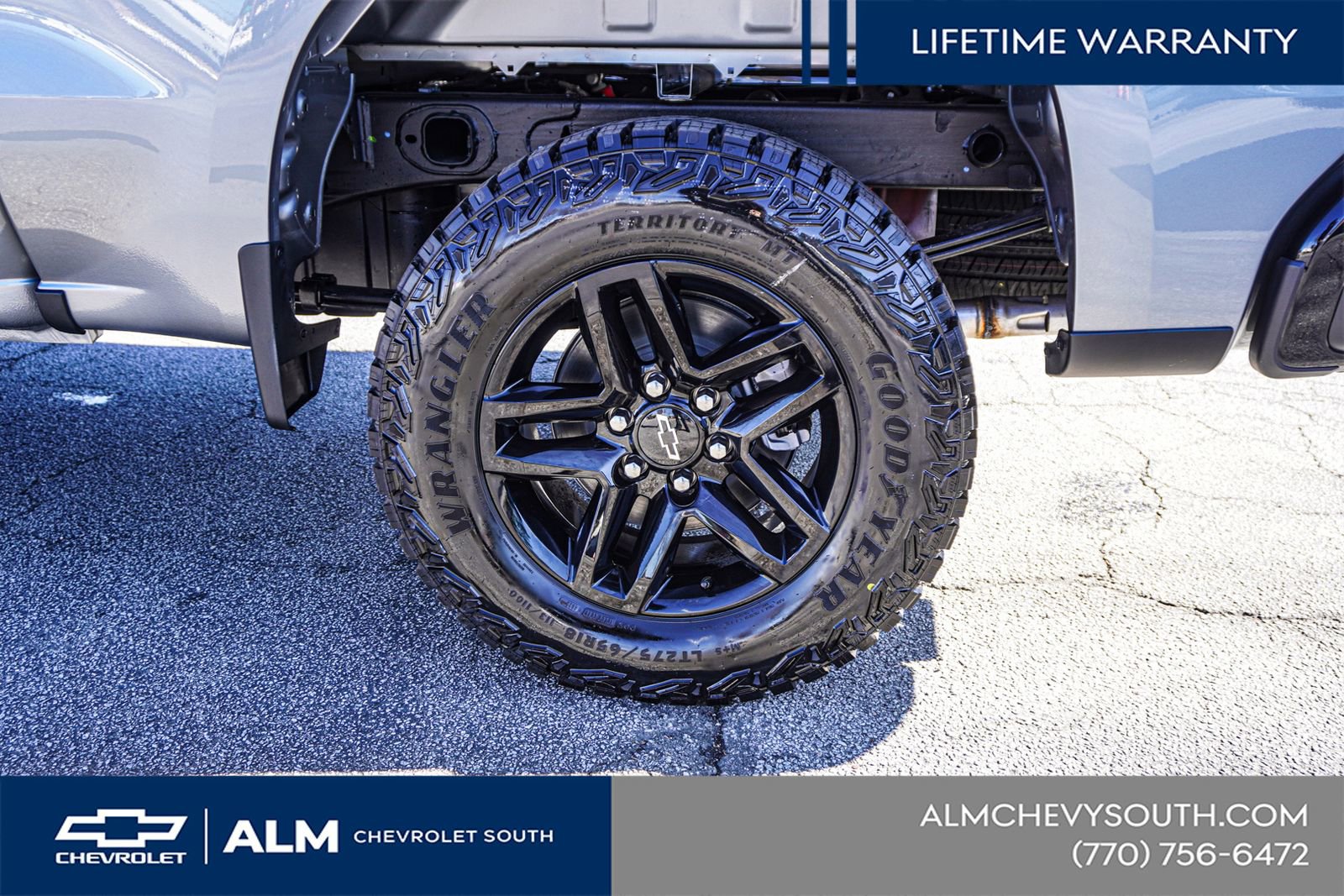 New 2026 Chevrolet Silverado 1500 Custom Trail Boss w/ LPO, Dark Essentials Package AWD/4WD image 13
