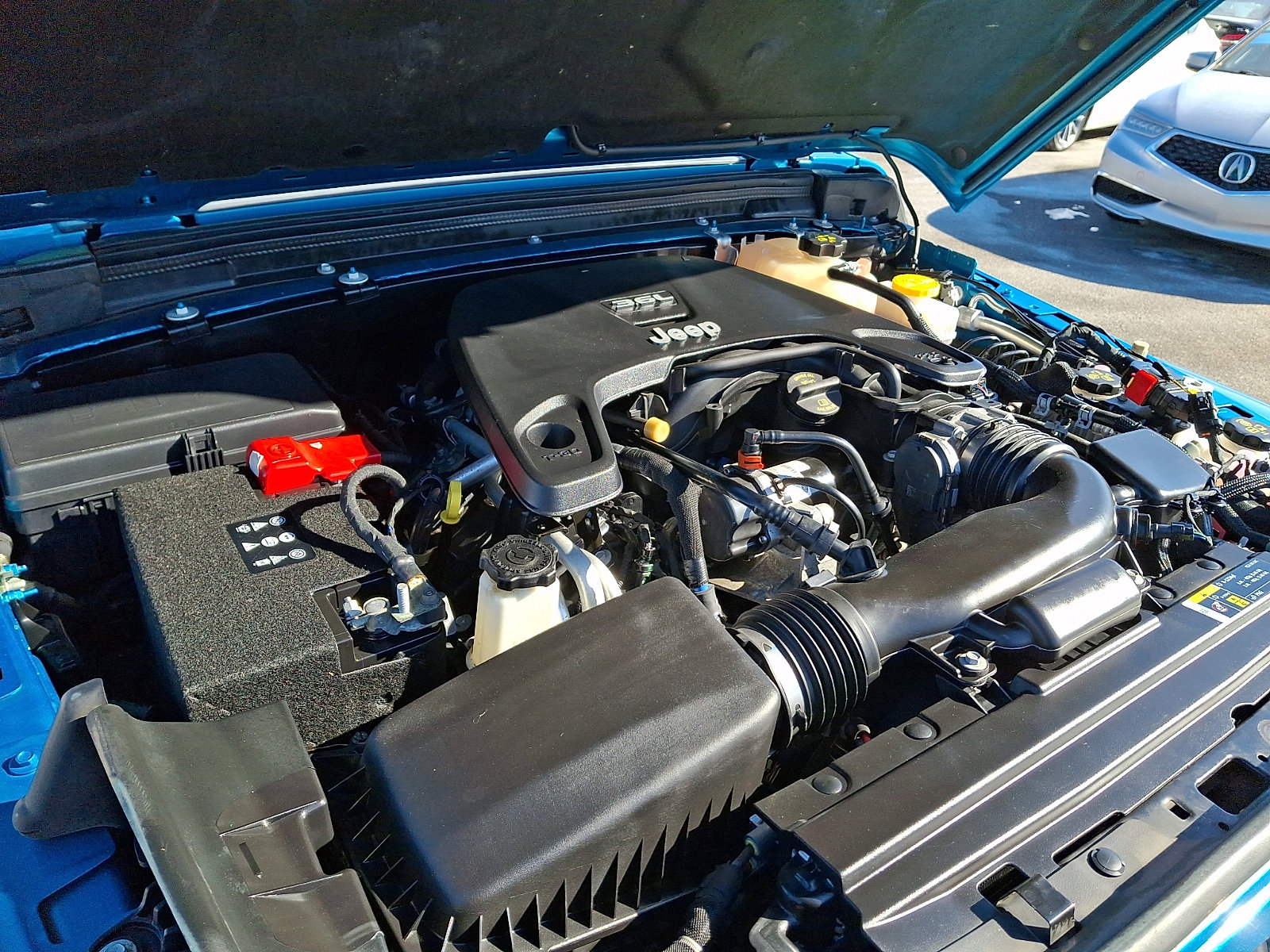 Used 2020 Jeep Wrangler Unlimited Sahara image 27