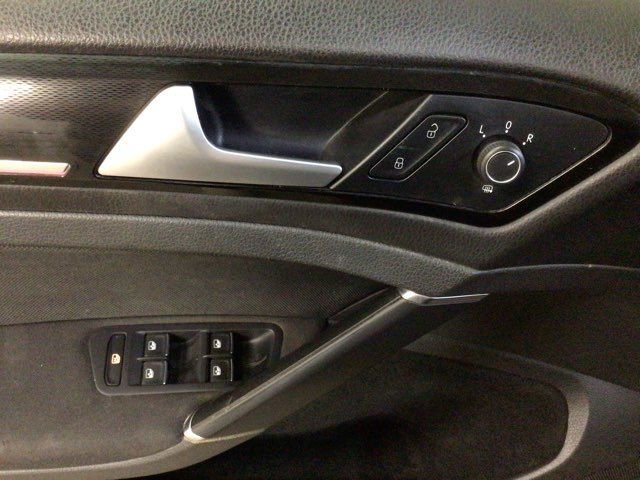 Used 2017 Volkswagen GTI S image 18