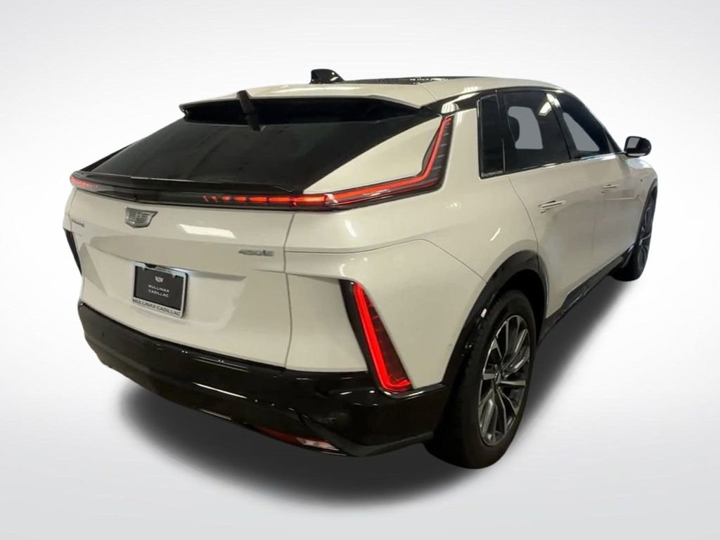 New 2025 Cadillac Lyriq Sport image 10
