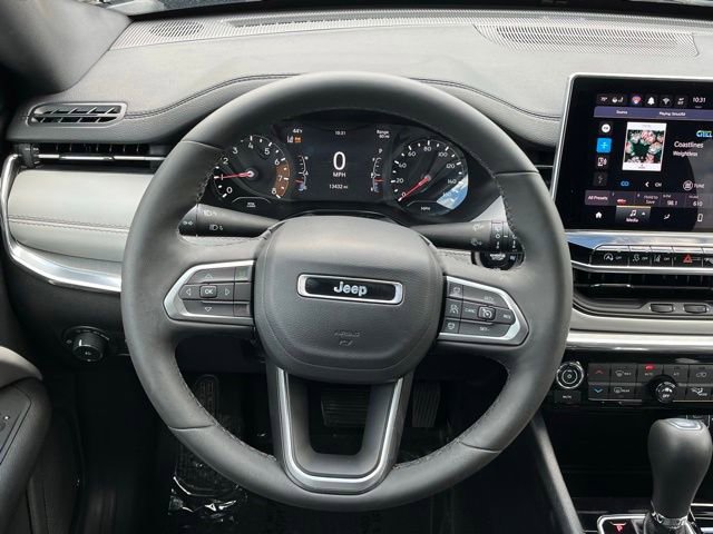 Used 2024 Jeep Compass Limited AWD/4WD image 11
