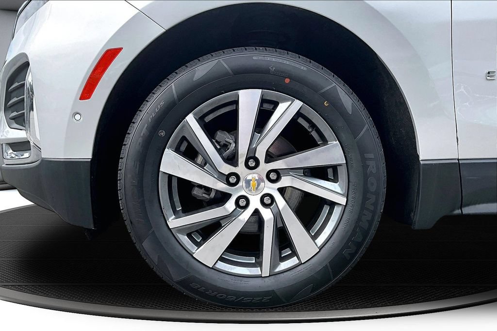 Used 2022 Chevrolet Equinox Premier AWD/4WD image 34