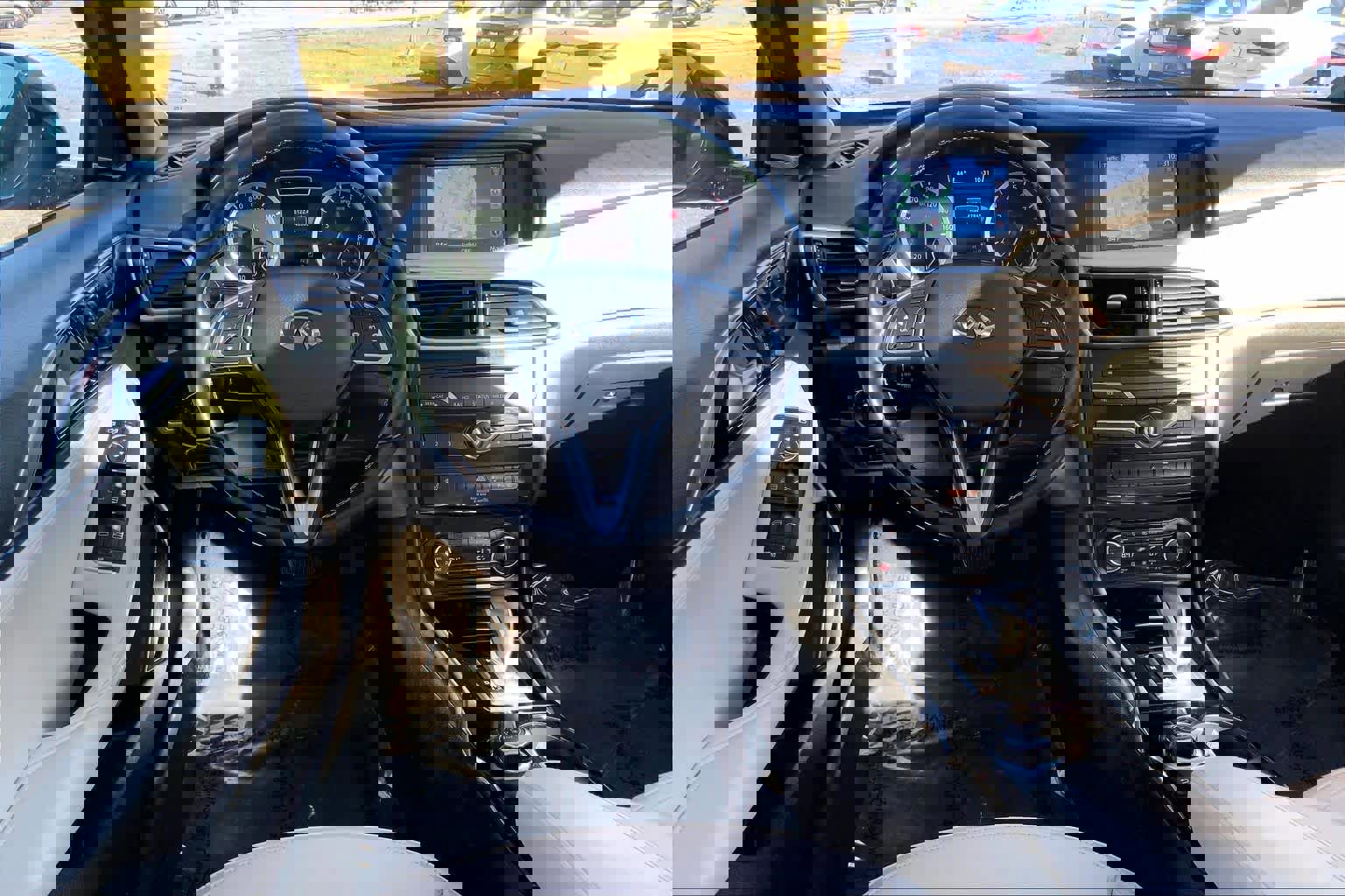 Used 2018 INFINITI QX30 Premium w/ Cargo Package image 5