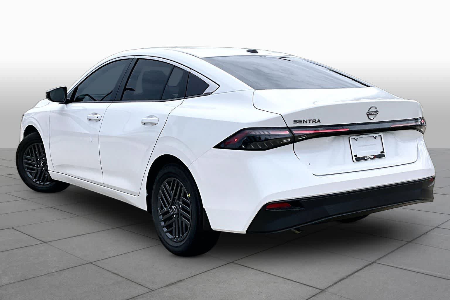 New 2027 Nissan Sentra SV FWD image 7