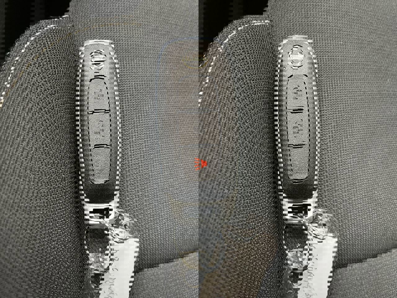 Used 2023 Nissan Rogue S image 21