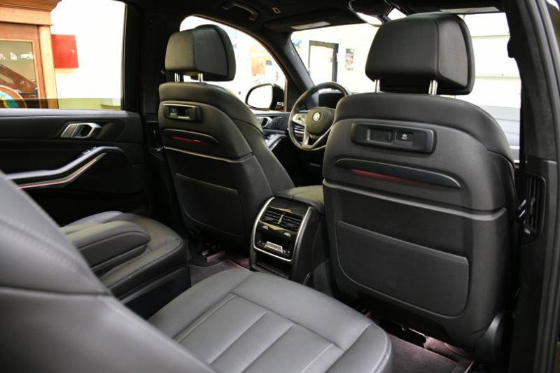 Used 2022 BMW X7 xDrive40i w/ Premium Package AWD/4WD image 57