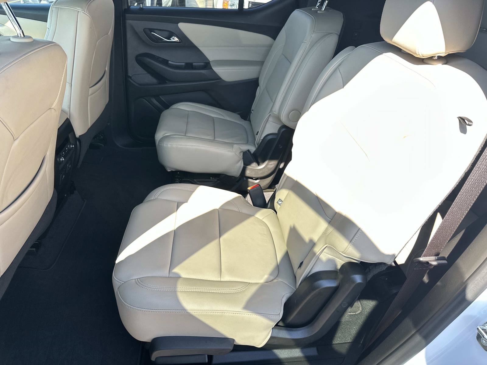 Certified 2023 Chevrolet Traverse LT w/ LT Premium Package AWD/4WD image 11