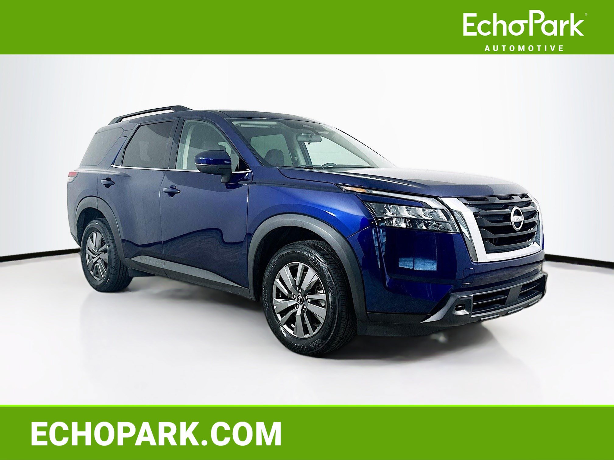 Used 2025 Nissan Pathfinder SV