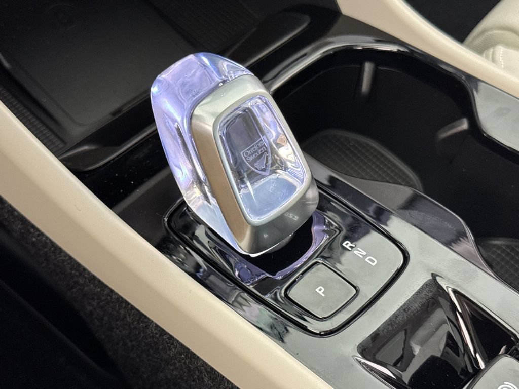 New 2026 Volvo XC40 B5 Ultra w/ Protection Package Premier AWD/4WD image 21