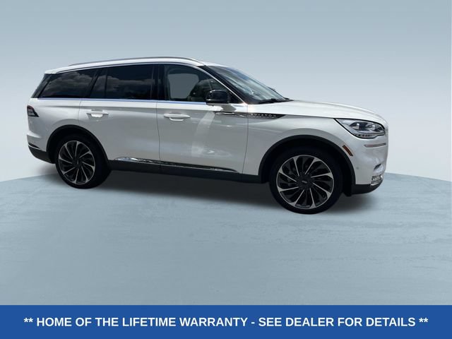 Used 2023 Lincoln Aviator Reserve w/ Equipment Group 201A AWD/4WD image 2