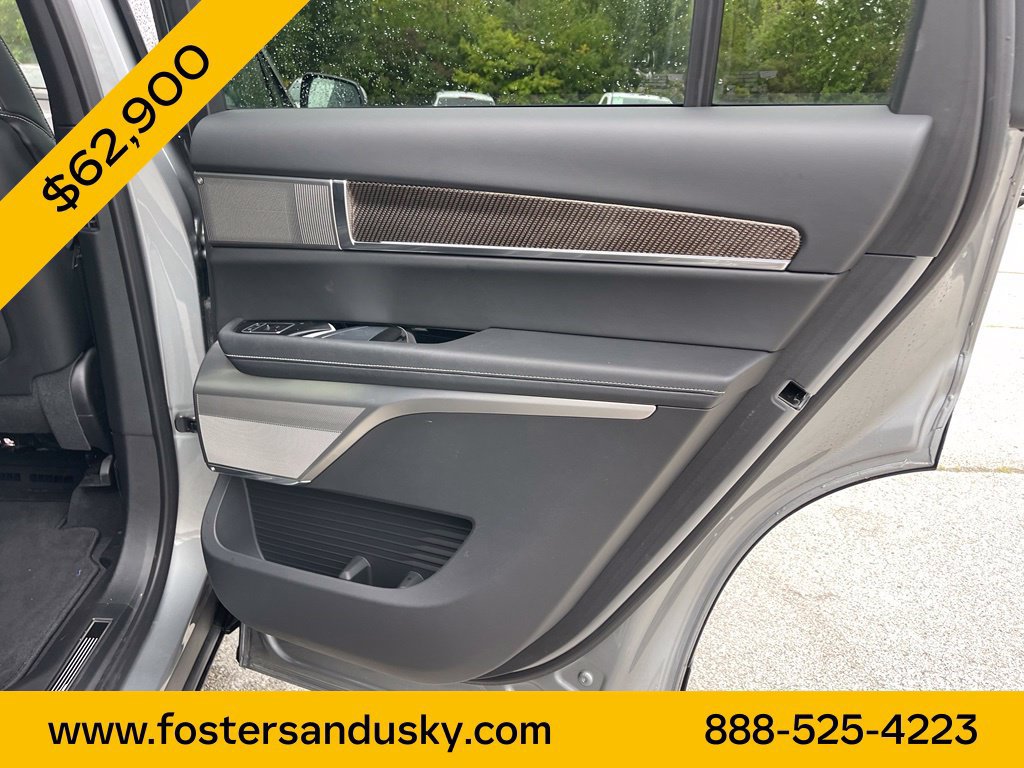 Used 2026 Cadillac Vistiq Luxury AWD/4WD image 18