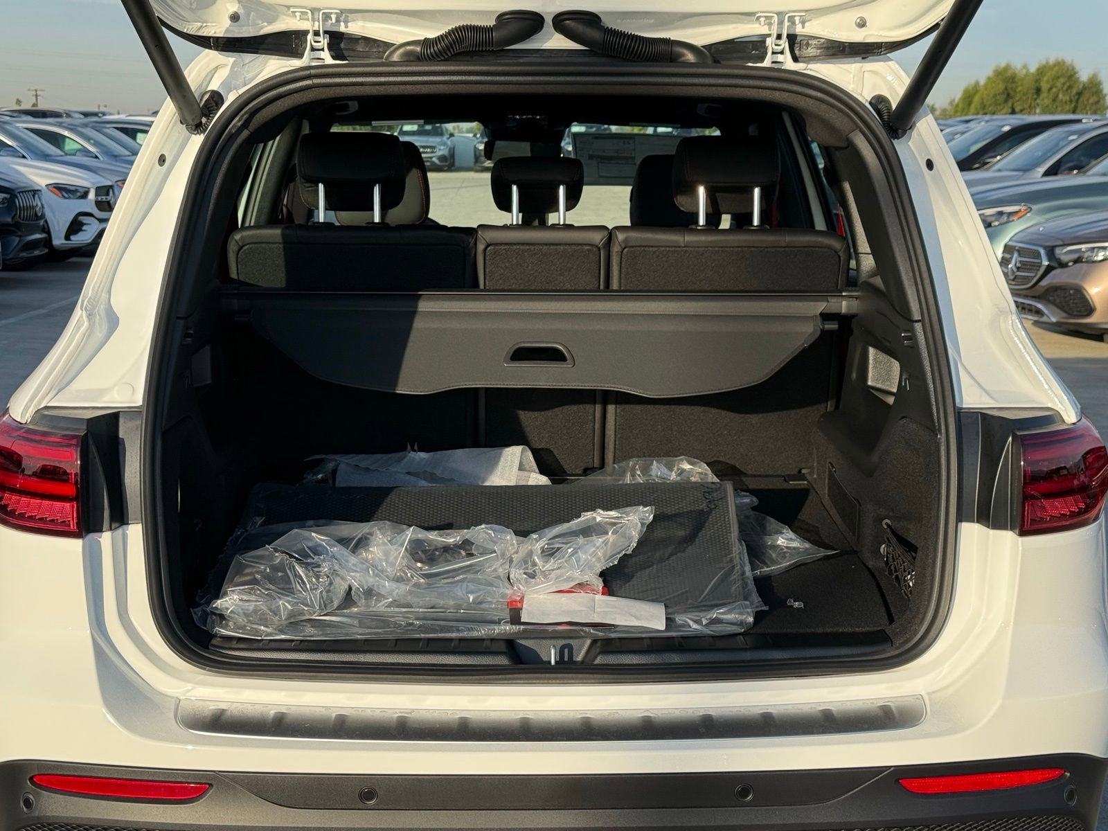New 2026 Mercedes-Benz GLB 35 AMG 4MATIC image 12