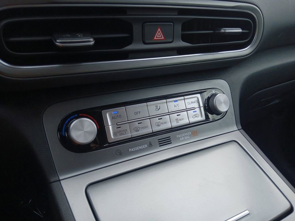 Certified 2023 Hyundai Kona SE FWD image 20
