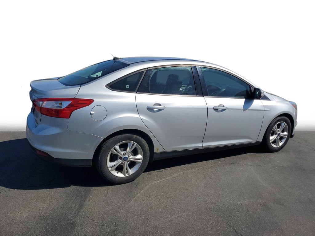 Used 2013 Ford Focus SE image 4