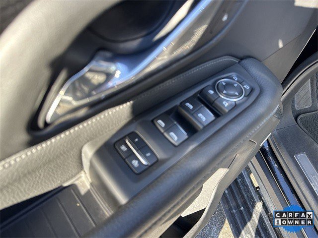 Used 2021 GMC Yukon Denali w/ Denali Premium Package image 28