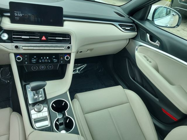 Used 2025 Genesis G70 2.5T RWD image 16