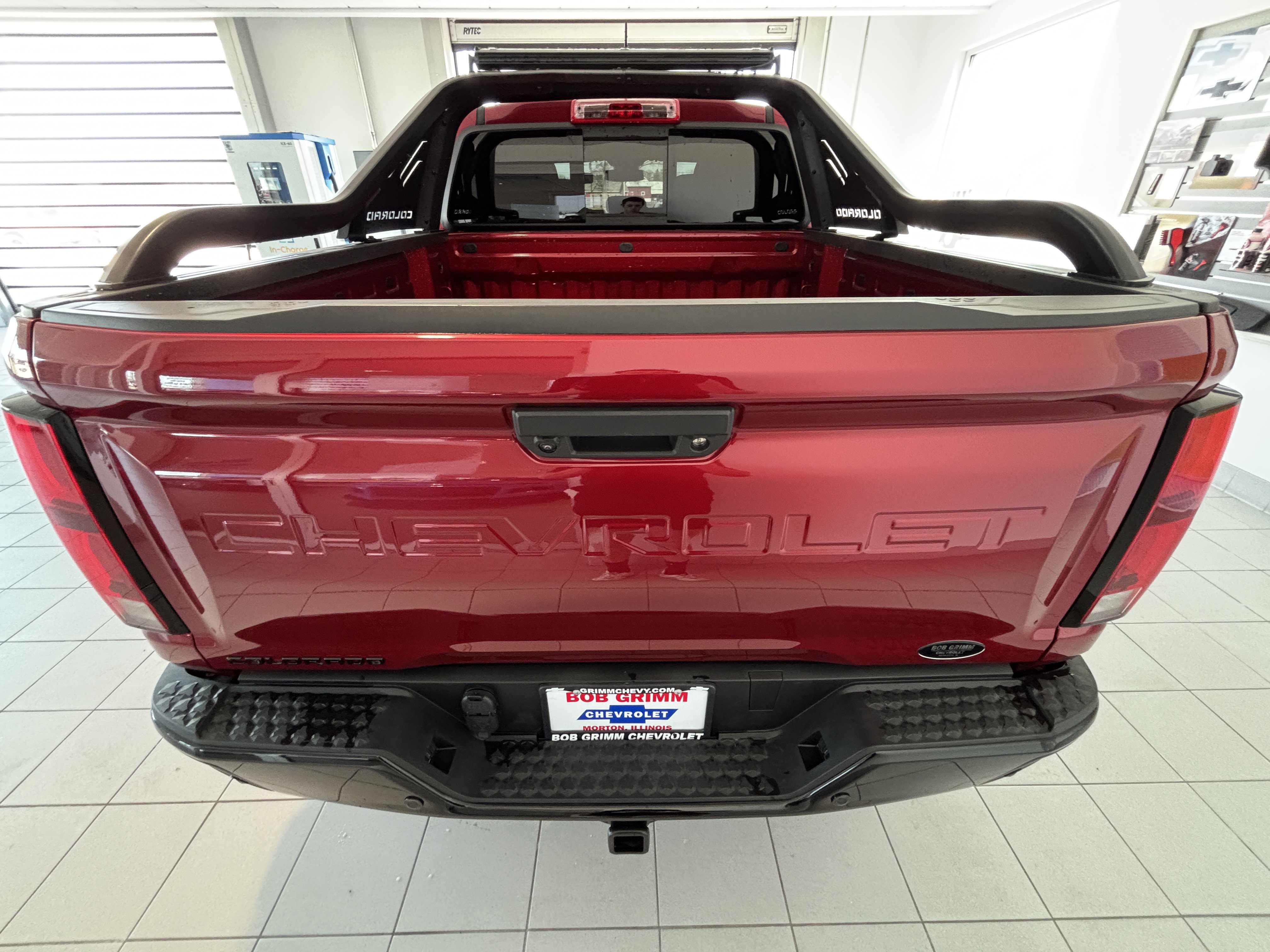 Used 2025 Chevrolet Colorado Z71 w/ Midnight Edition image 4