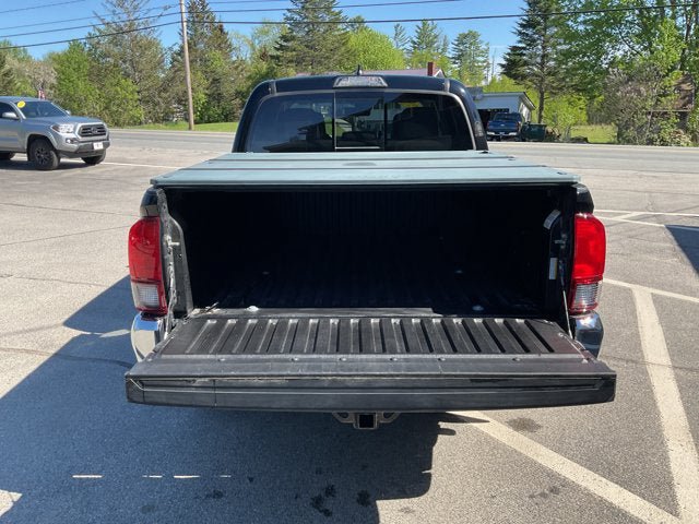 Used 2019 Toyota Tacoma SR5 AWD/4WD image 9