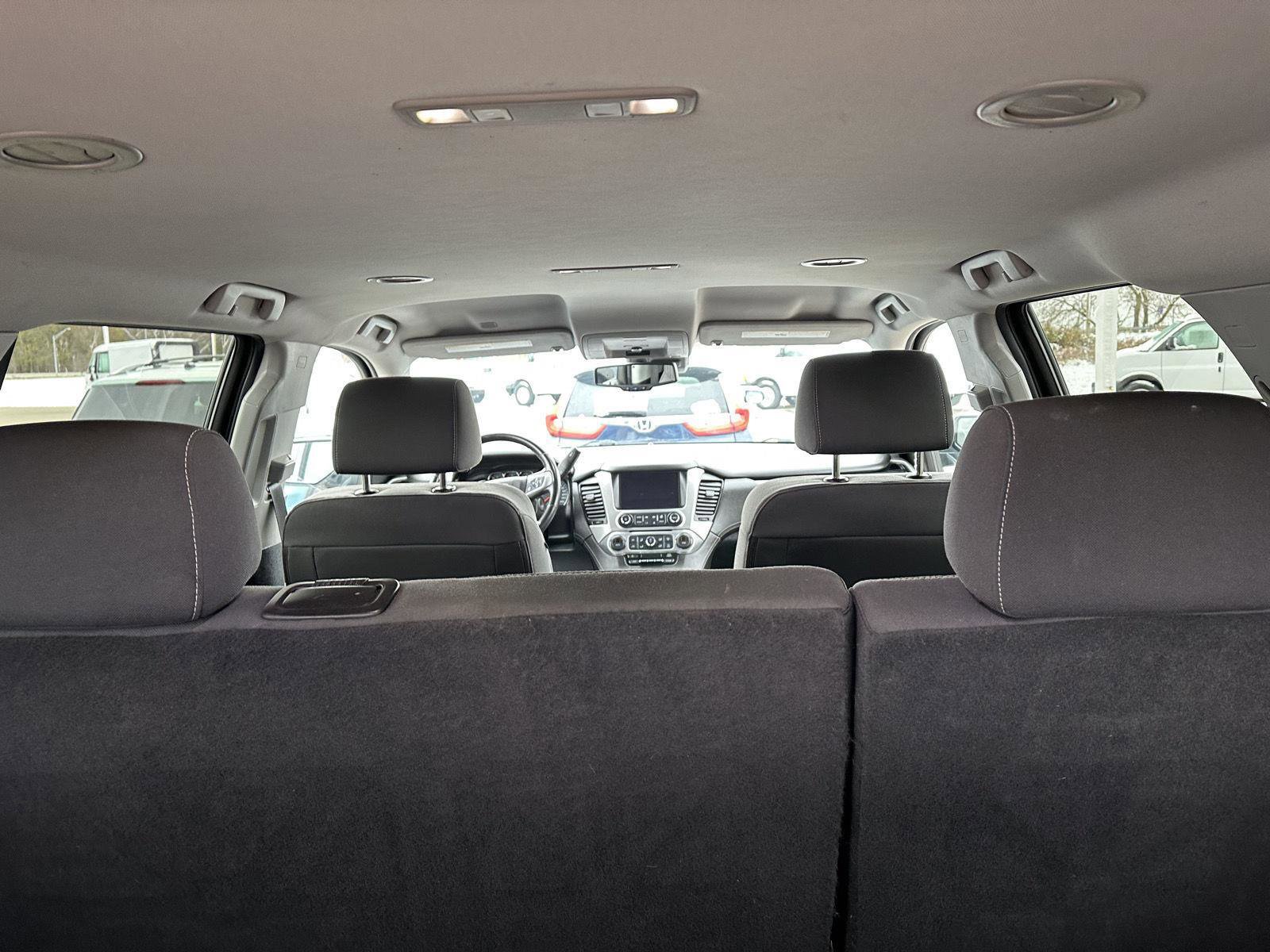 Used 2020 GMC Yukon SLE w/ SLE Value Package image 12