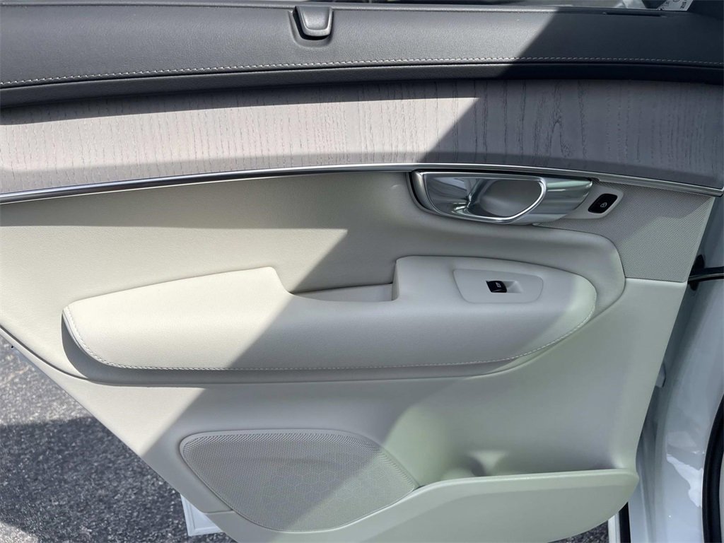 New 2026 Volvo XC90 T8 Ultra image 19