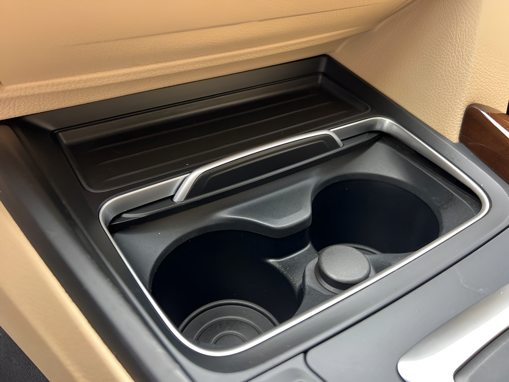 Used 2018 BMW 320i Sedan RWD image 44