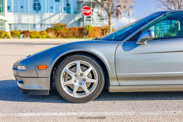Used 1999 Acura NSX T image 4