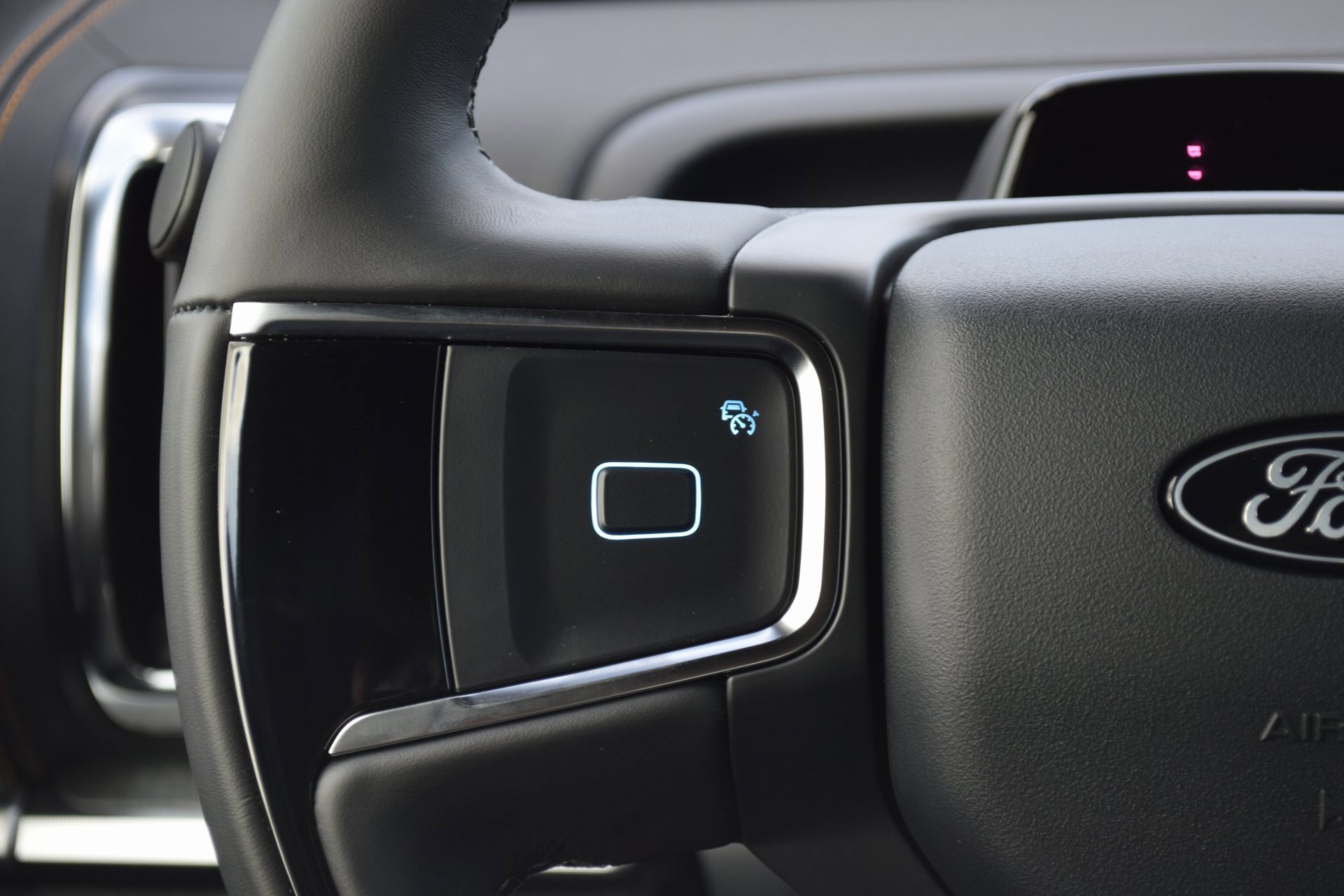 New 2025 Ford Expedition Tremor image 9