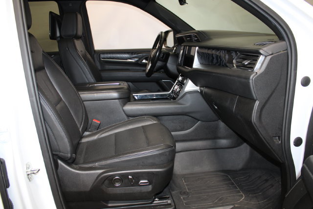 Used 2021 GMC Yukon Denali w/ Denali Premium Package AWD/4WD image 14