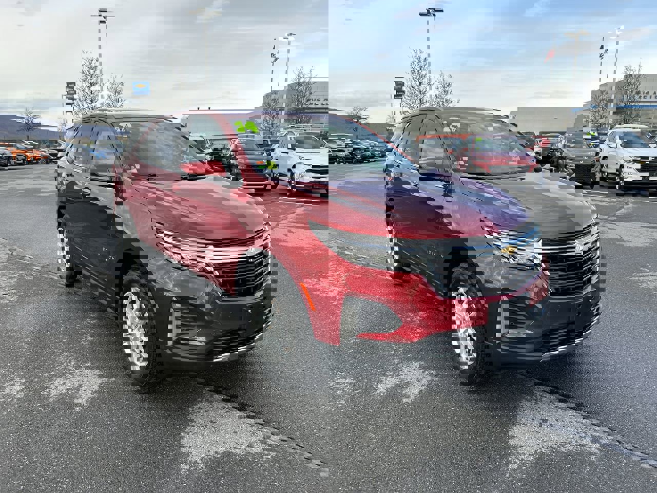 Used 2024 Chevrolet Equinox LT image 1