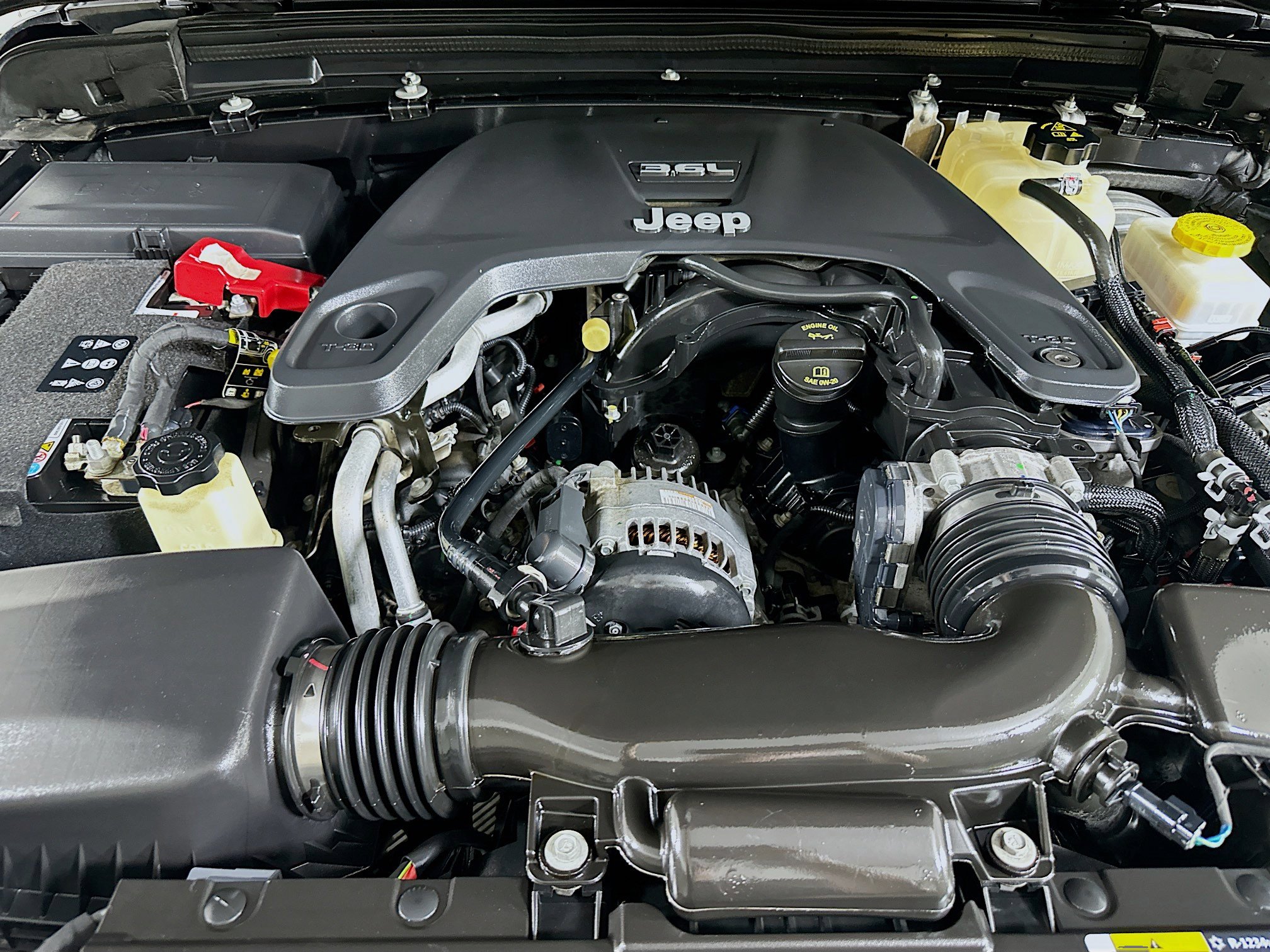 Used 2021 Jeep Wrangler Unlimited Sahara image 31