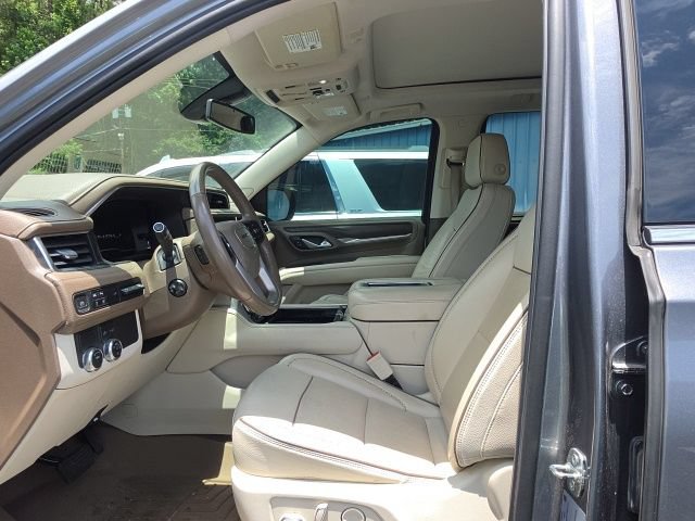 Used 2022 GMC Yukon Denali RWD image 6