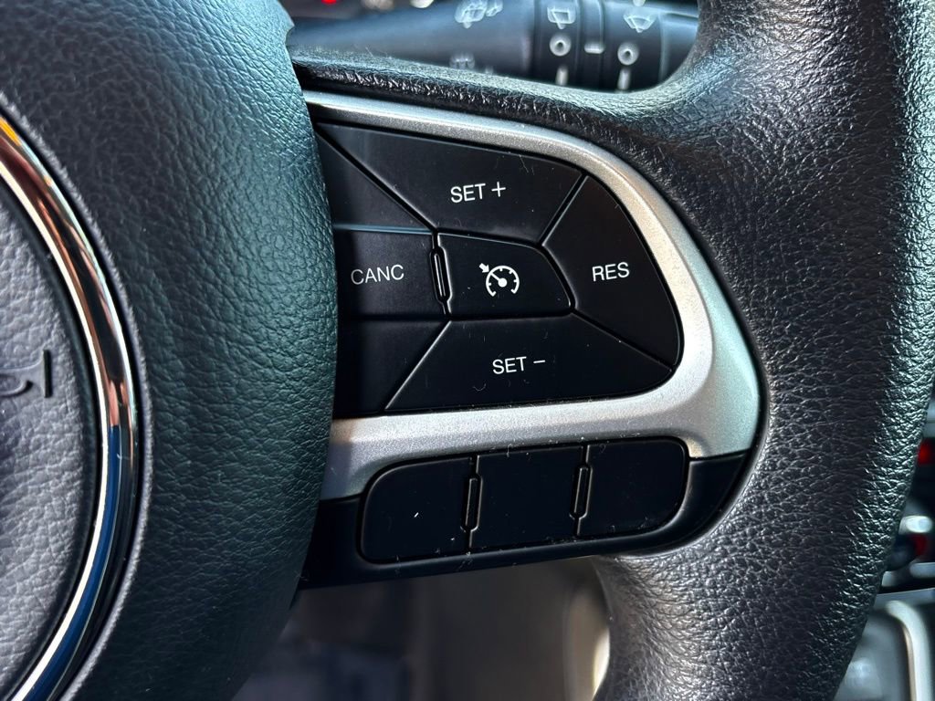 Used 2018 Jeep Compass Sport image 18