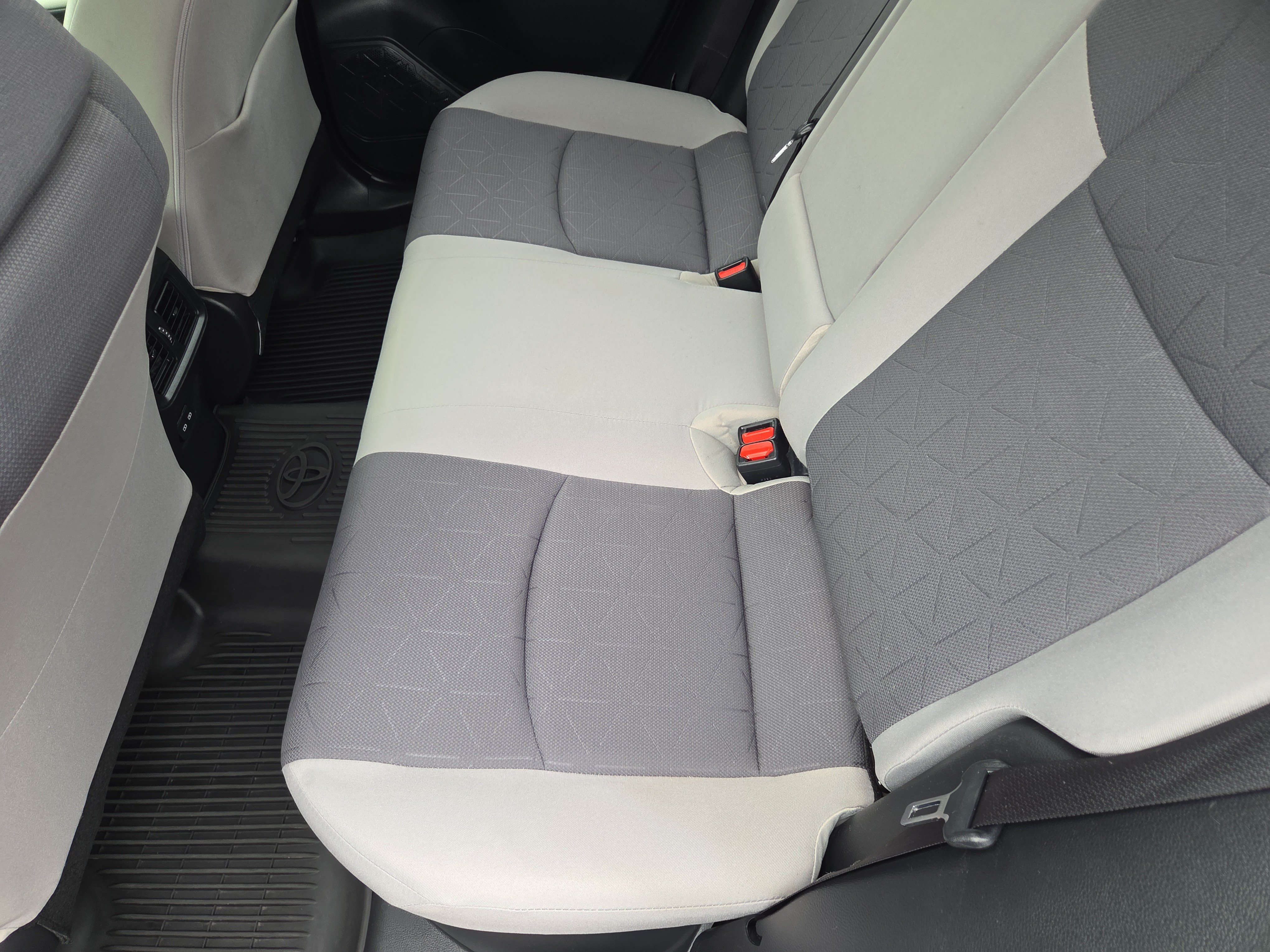 Certified 2023 Toyota RAV4 XLE w/ Convenience Package AWD/4WD image 19