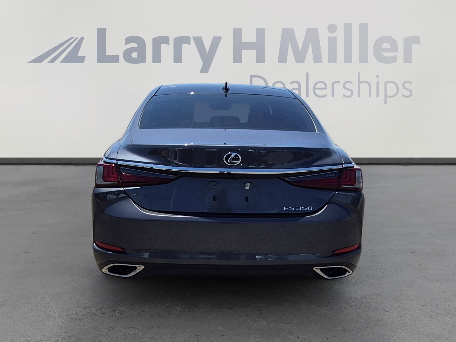 Used 2024 Lexus ES 350 w/ Premium Package FWD image 4