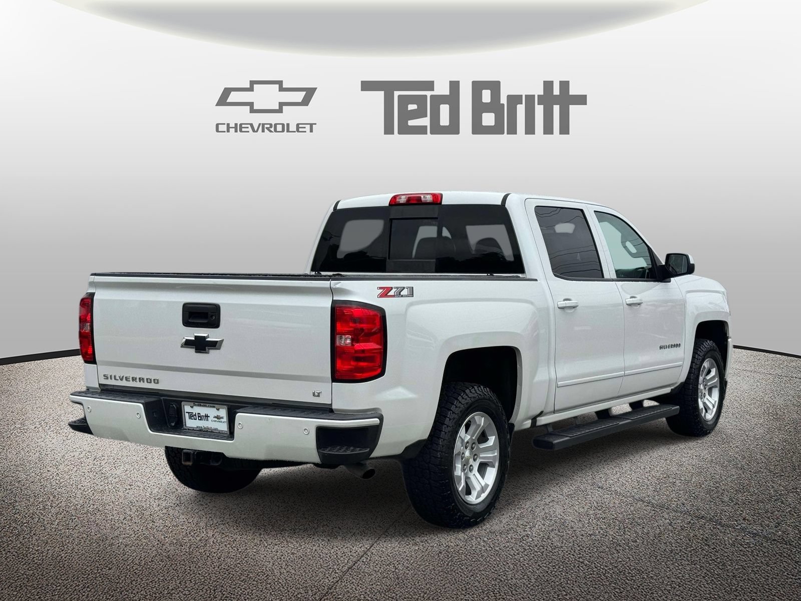 Used 2018 Chevrolet Silverado 1500 LT w/ All Star Edition AWD/4WD image 4