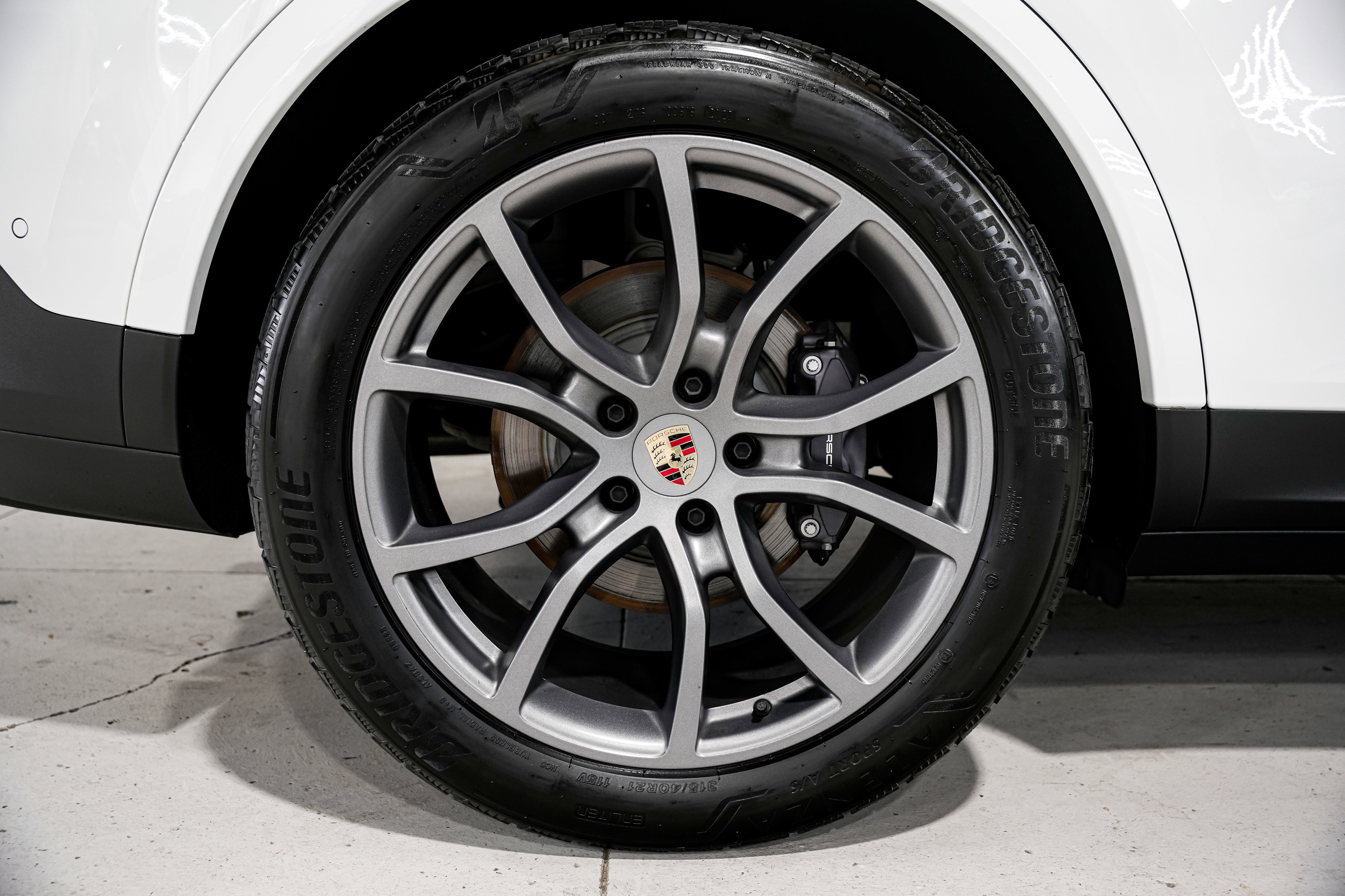 Used 2024 Porsche Cayenne Coupe w/ Premium Package Plus image 54