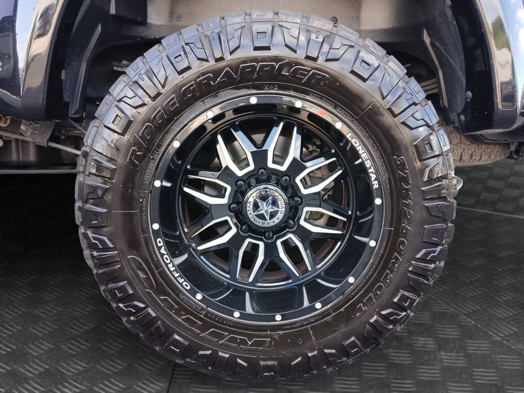 Used 2021 Ford F250 Limited w/ FX4 Off-Road Package AWD/4WD image 23